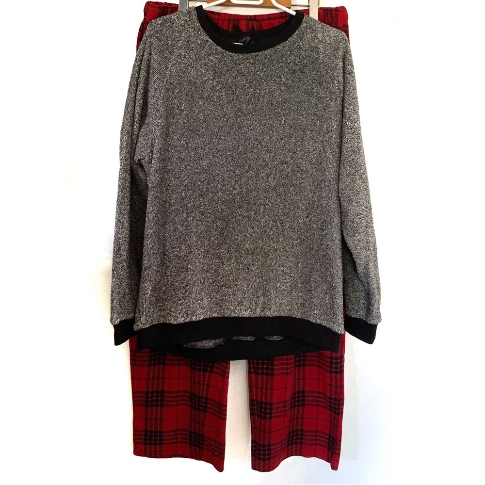George Unisex Pajama Set Size Large